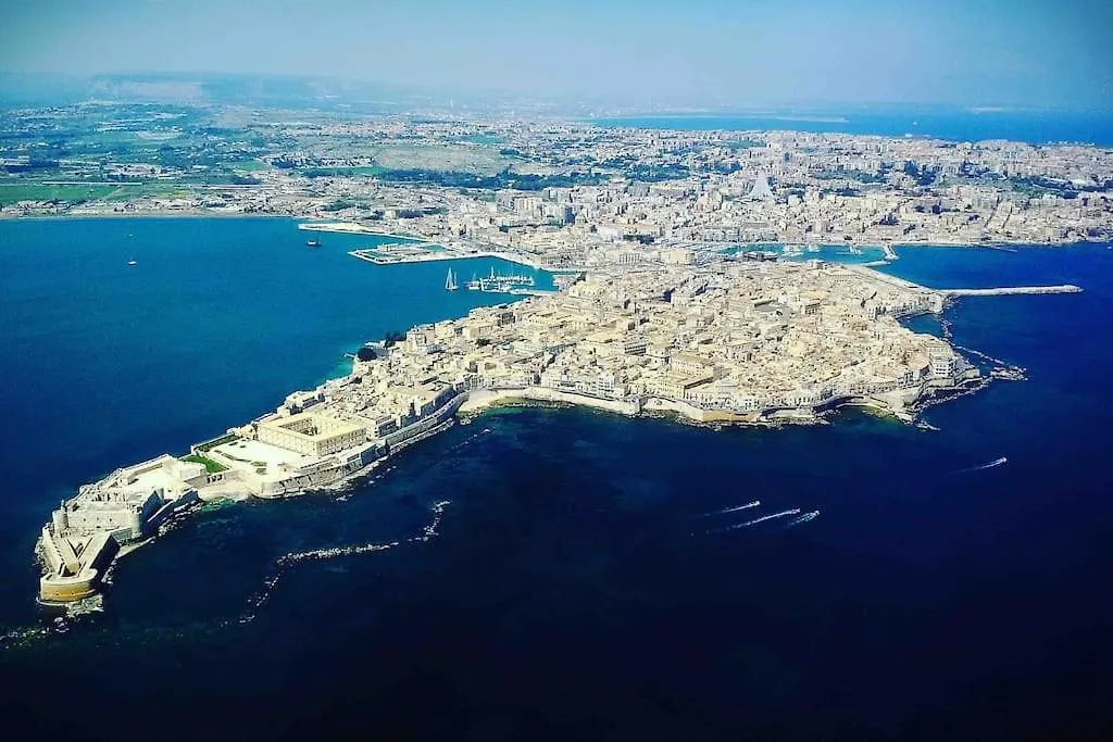 Casa Vacanze Medea Syracuse Apartment